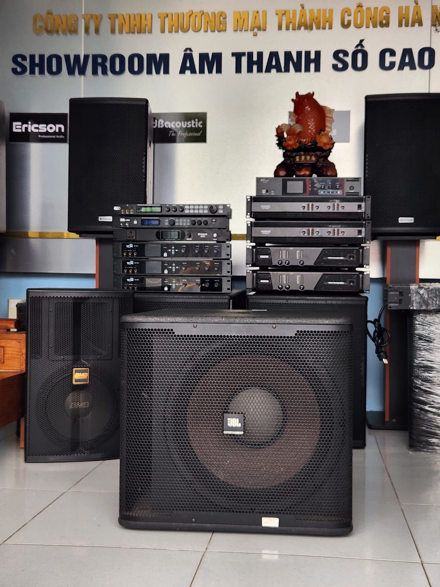 Loa Sub JBL KP6018S Bass 50cm