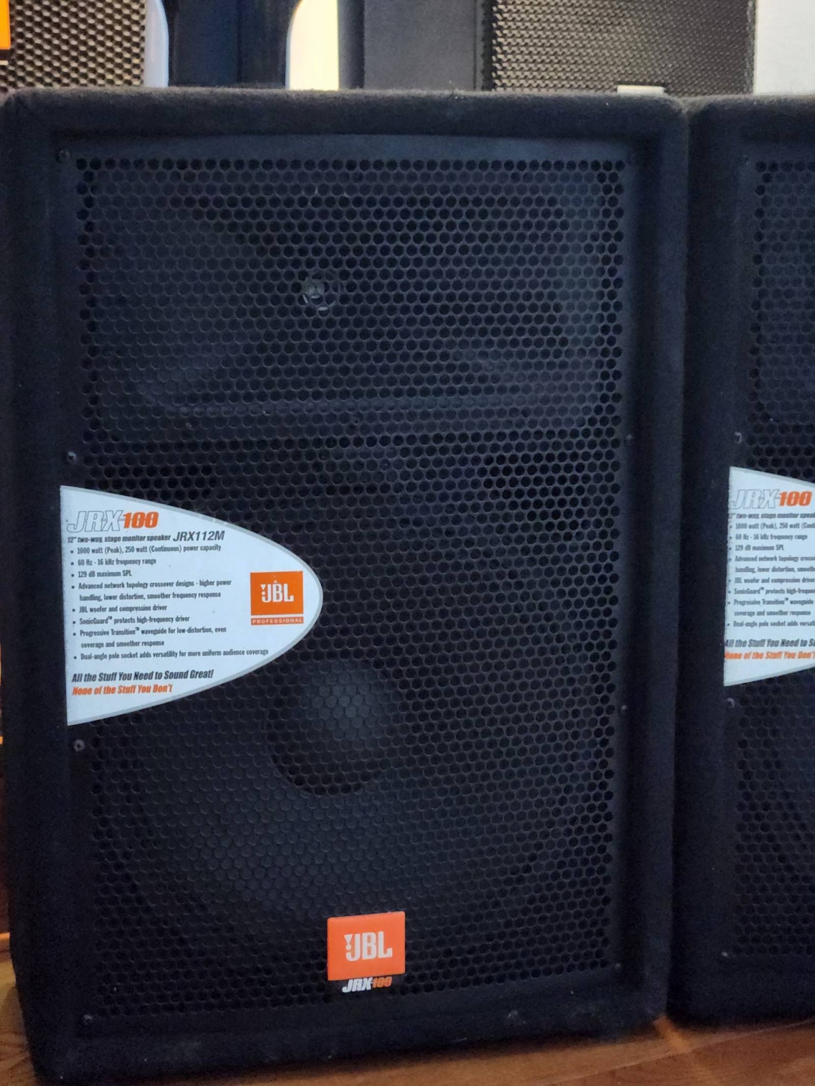 Loa monitor JBL JRX-112M