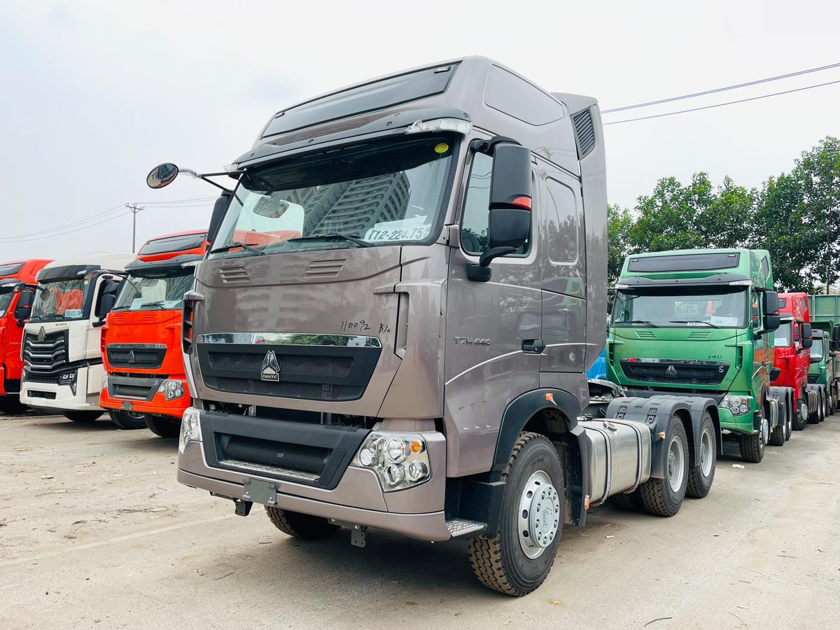 Xe Đầu Kéo Howo T7H 440Hp 2026