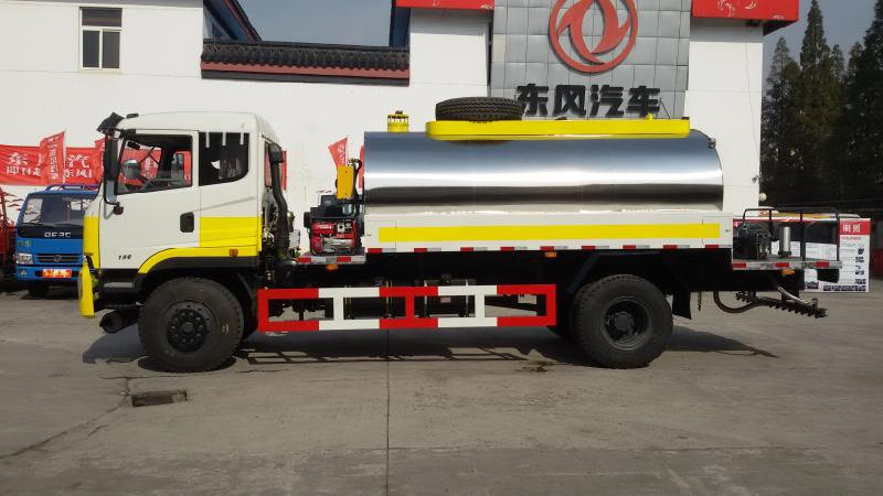 Ô TÔ RẢI NHỰA ĐƯỜNG DONGFENG 7M3