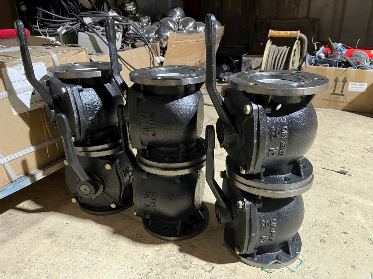 Van 2 cửa xe xăng dầu