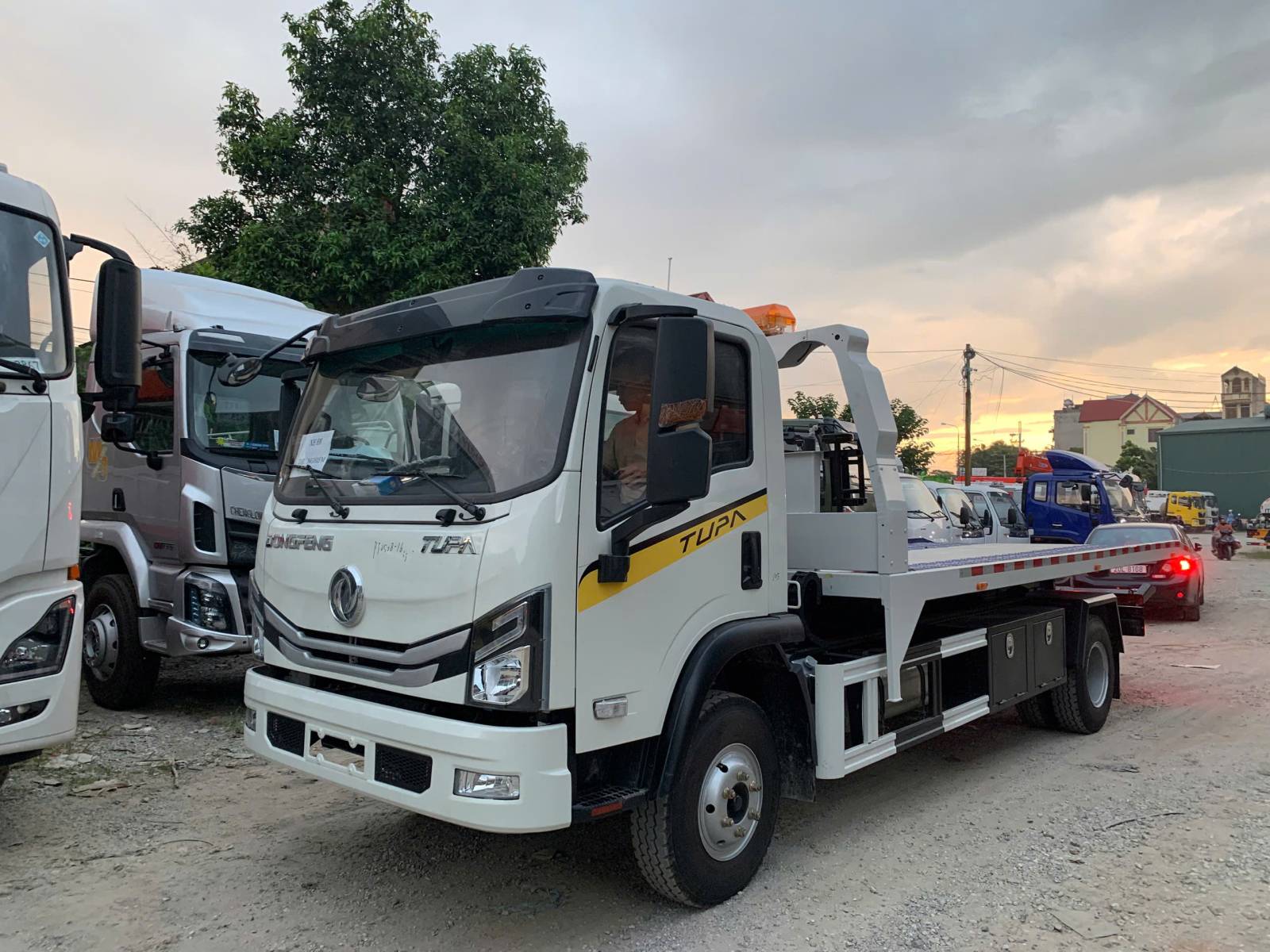 Xe cứu hộ 2 chức năng Dongfeng