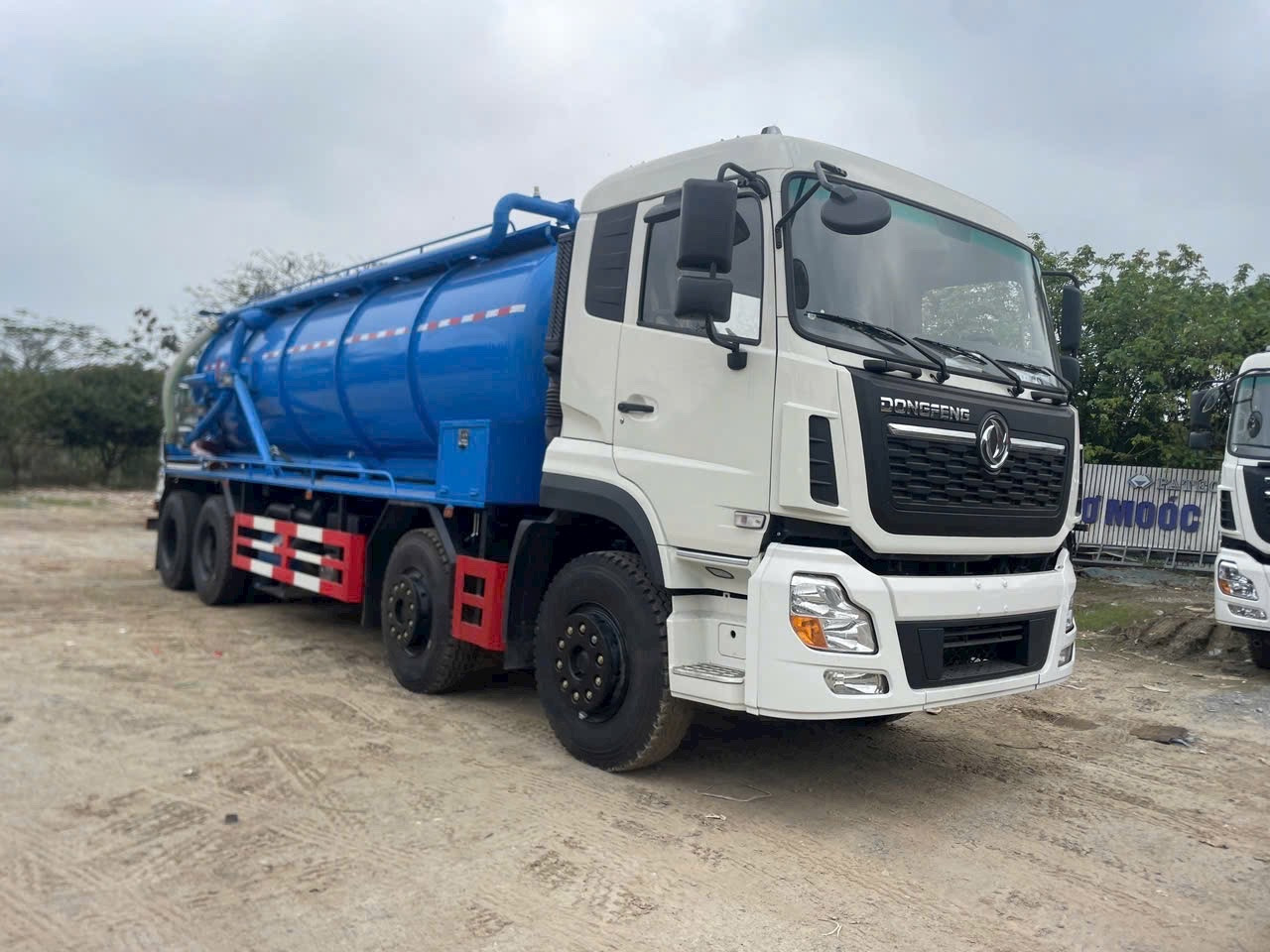 XE HÚT CHẤT THẢI 13 KHỐI DONGFENG