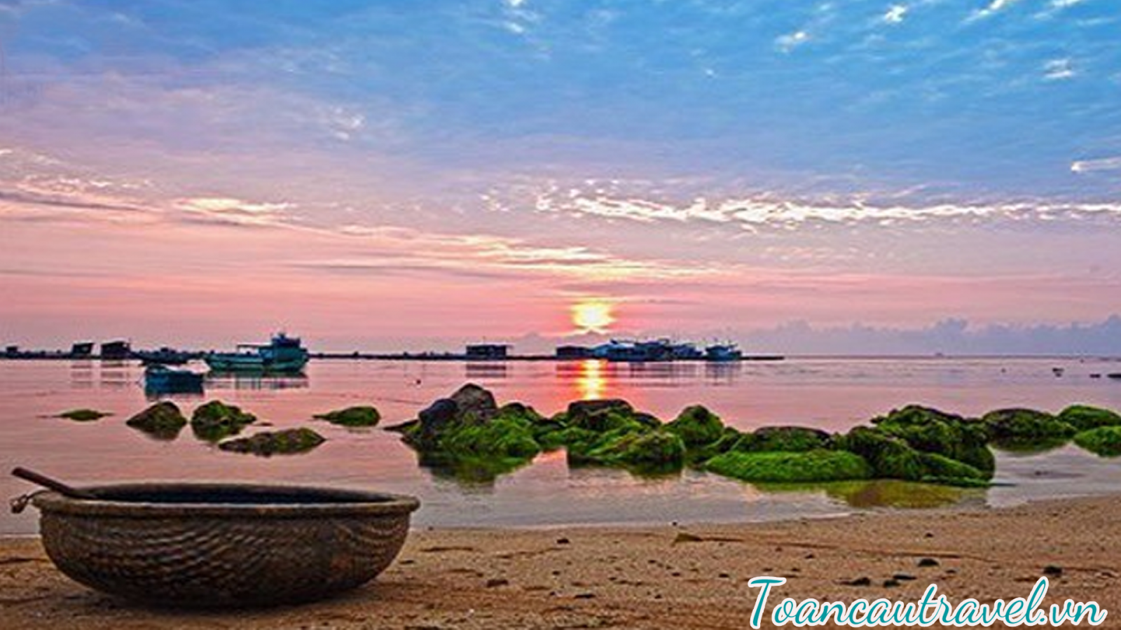 TC0163 |  ĐẢO PHÚ QUÝ  - KỲ QUA GIỮA TRÙNG DƯƠNG