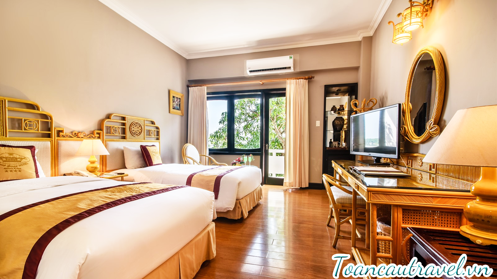  HƯƠNG GIANG RESORT & SPA