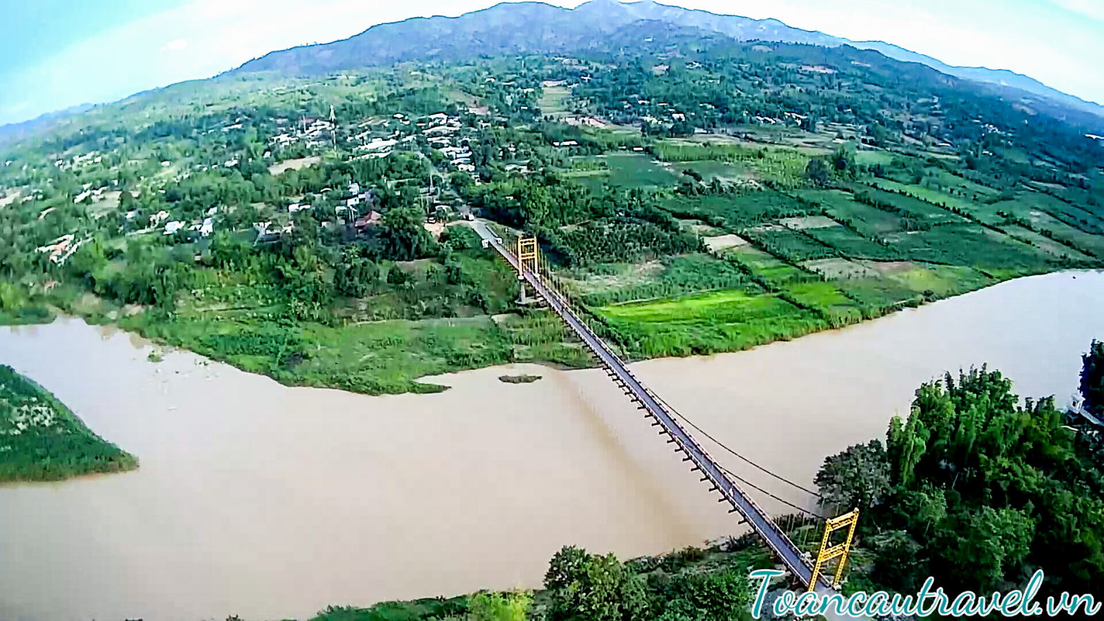 Cầu treo Kon K’lor 