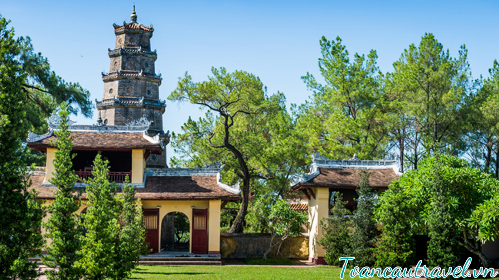 Chùa Thiên Mụ cổ kính