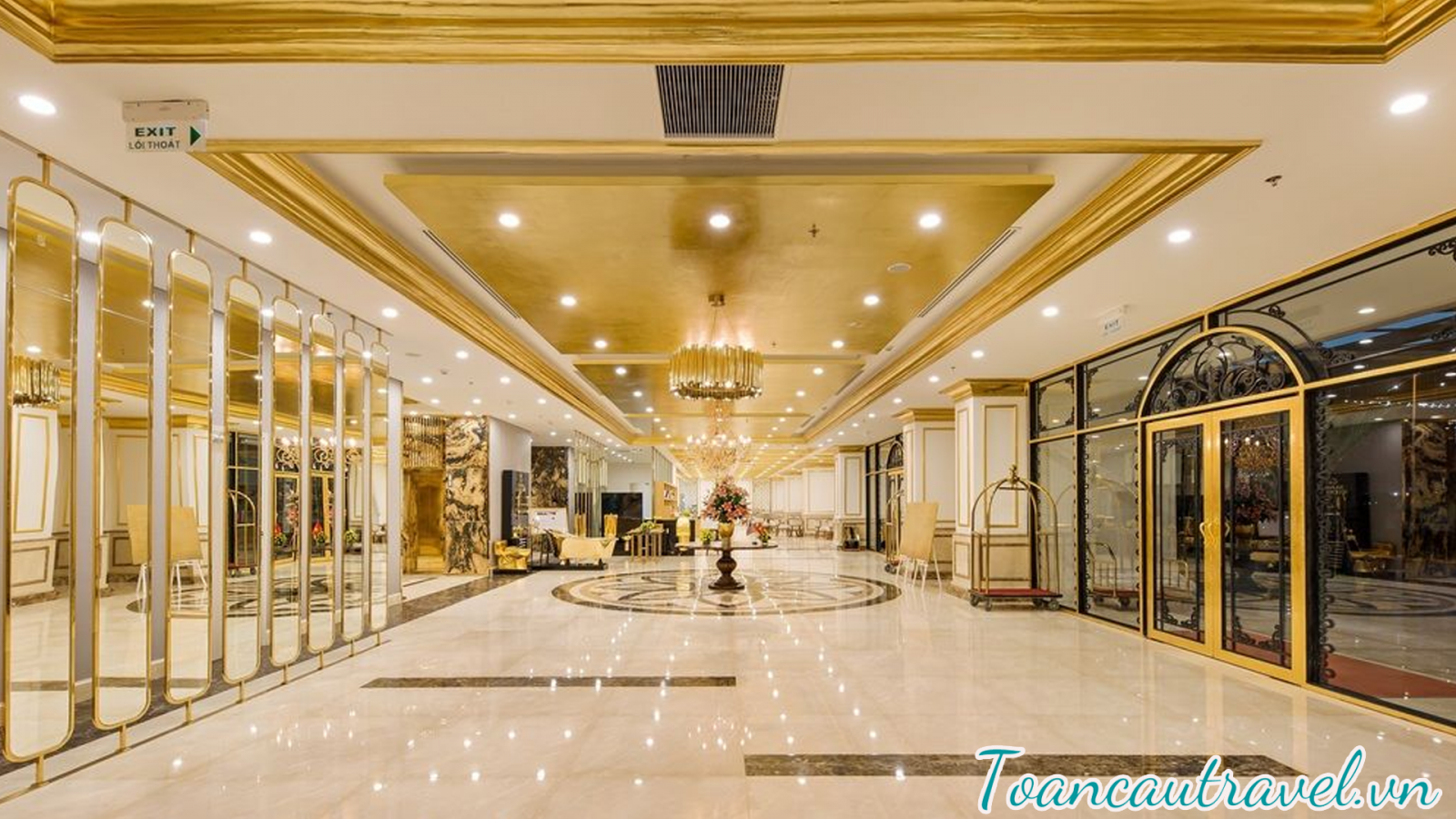 Khách sạn Golden Bay