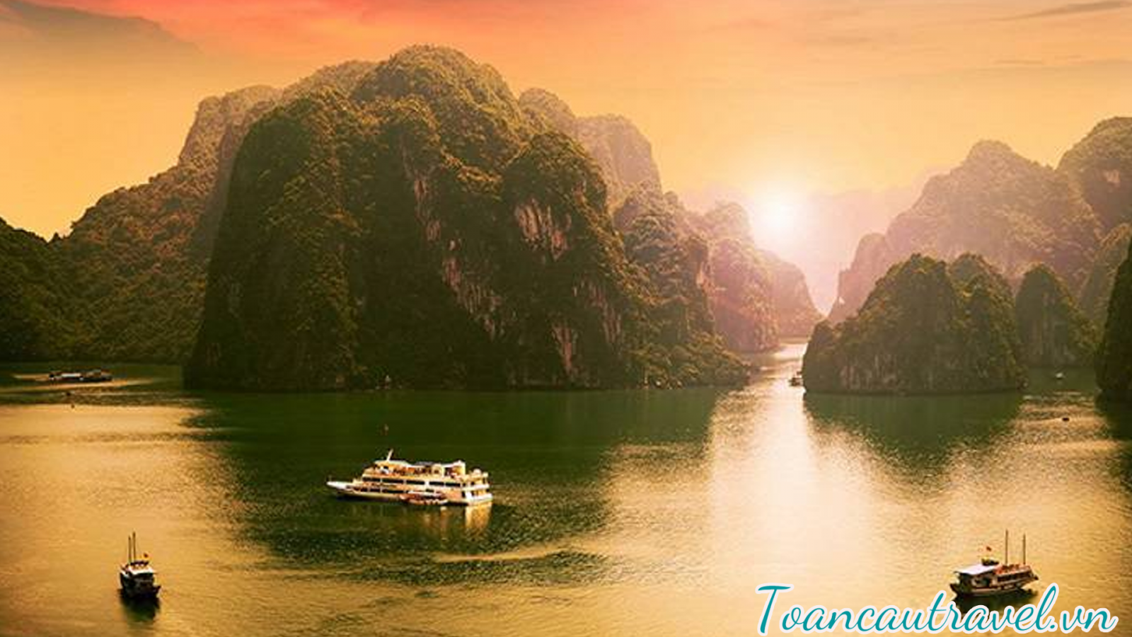 hoang hôn trên vịnh hạ long