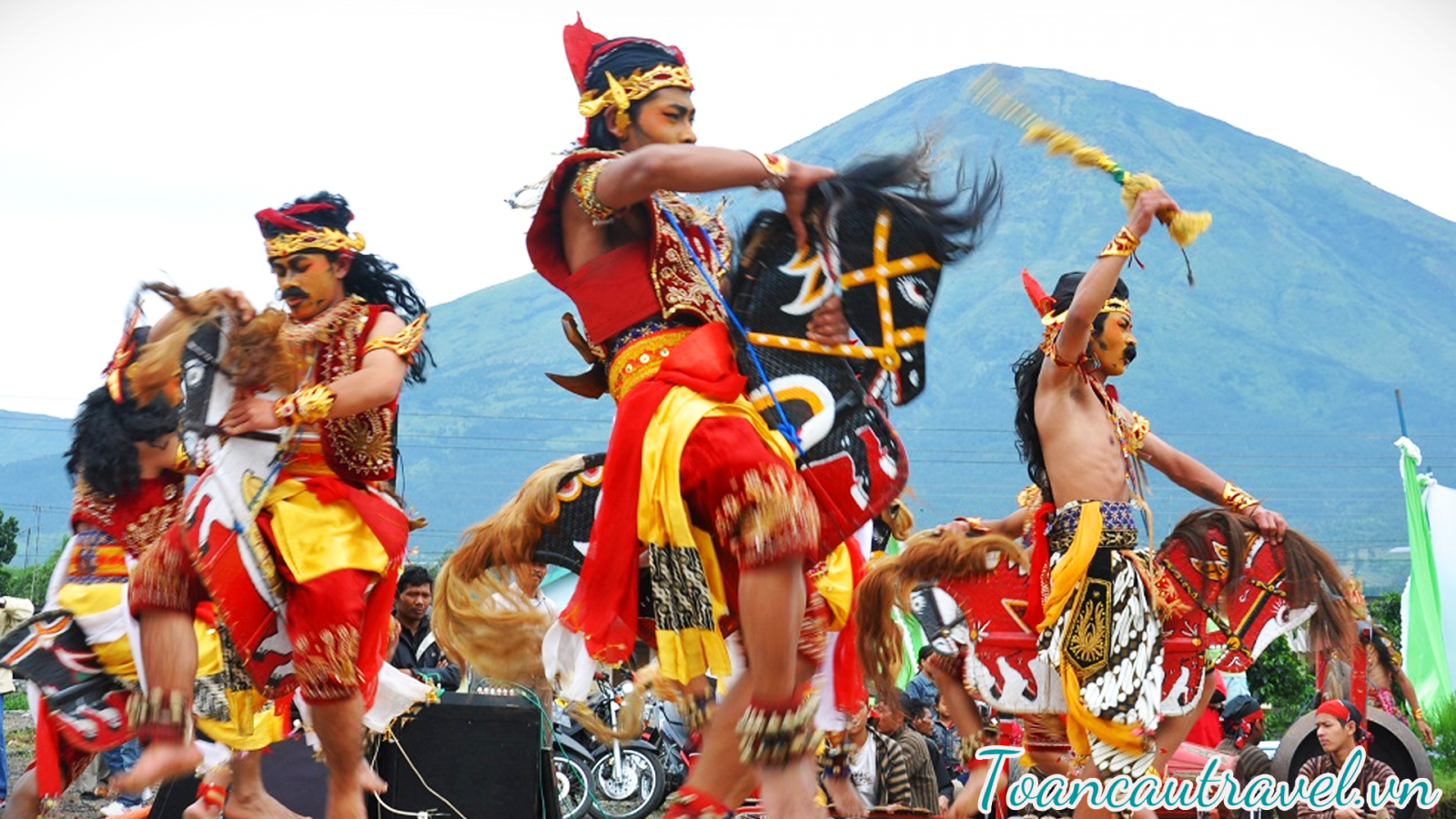 KHÁM PHÁ  KUDA LUMPING - HUYỀN THOẠI MỘT VŨ ĐIỆU 