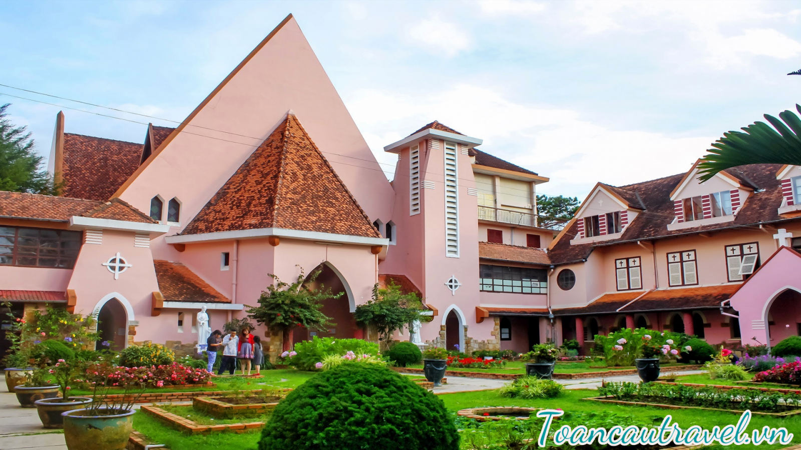 Nhà thờ Domain De Marie