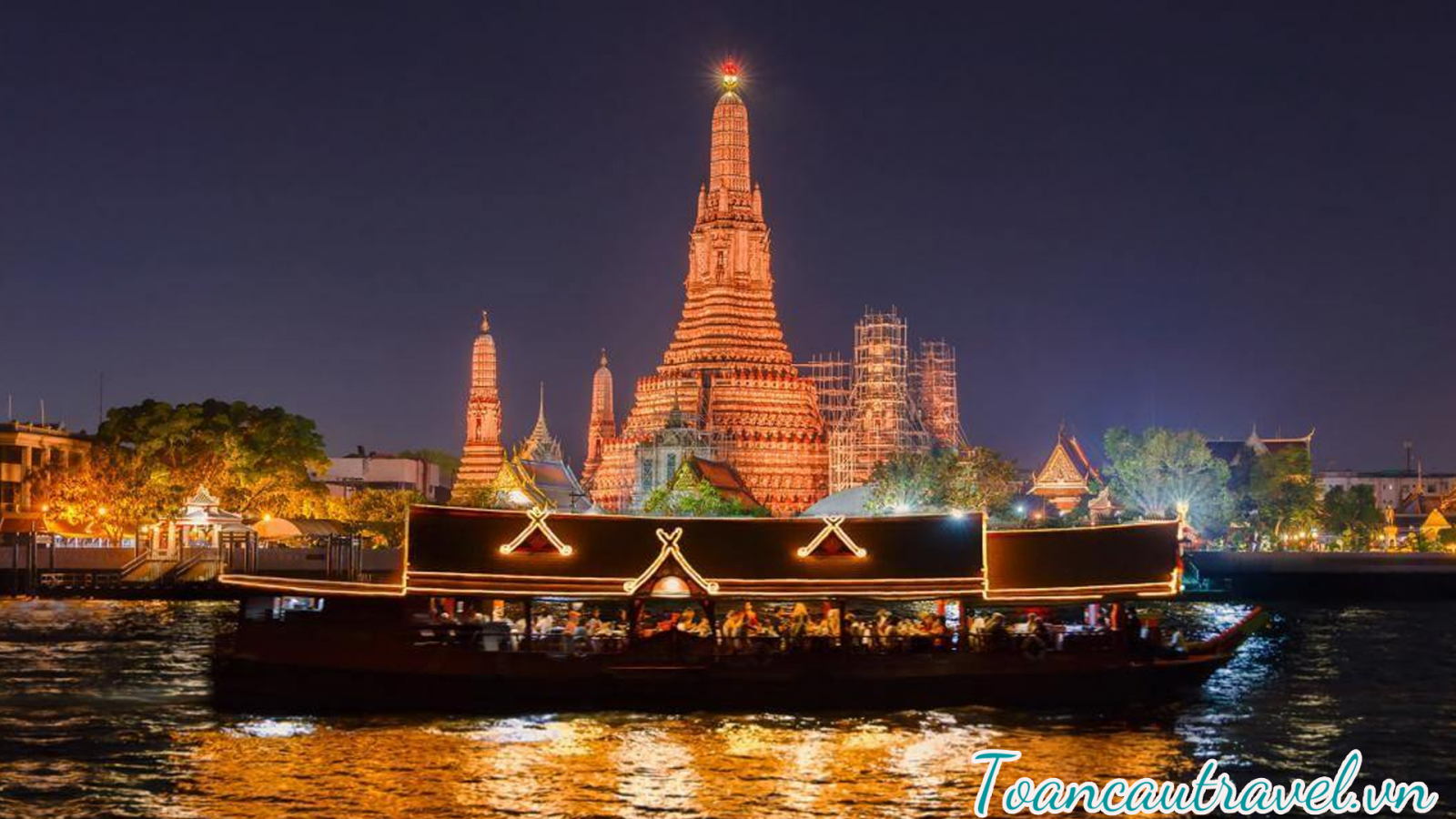 dạo Thuyền trên dòng sông Huyền thoại Chao Praya