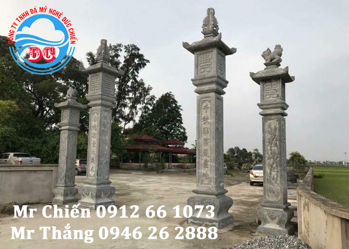 Mẫu cột đá ở cổng tam quan