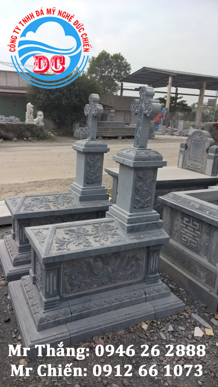 Mộ đá công giáo thường được xây dựng hợp với phong thủy để người mất có thể an nghỉ nơi thiên đàng