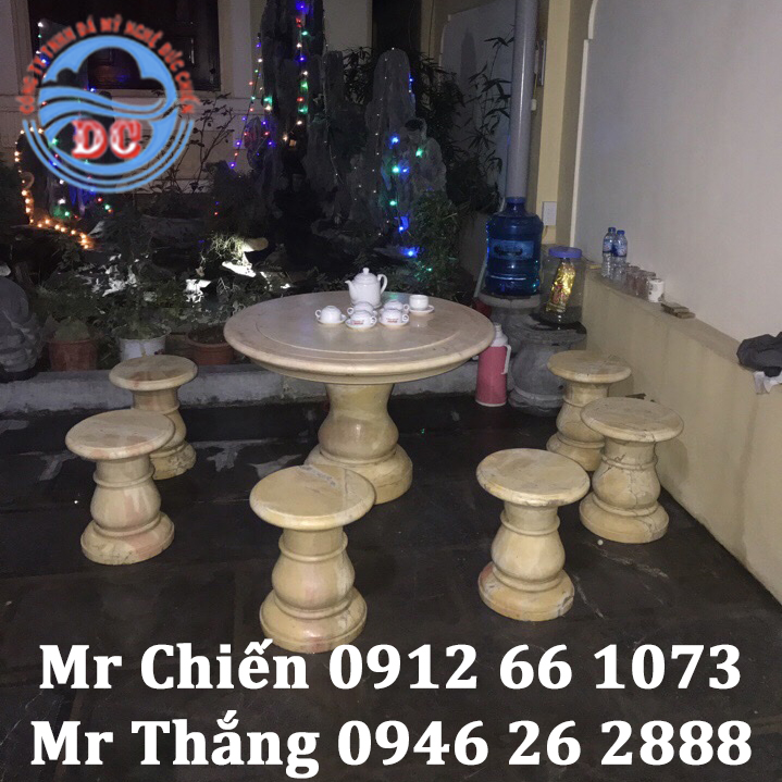 Bàn ghế đá đẹp mẫu BGDDC001 - Đá mỹ nghệ Đức Chiến