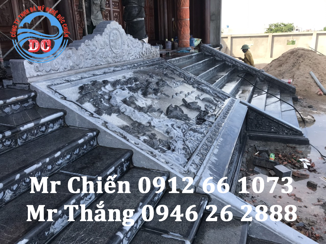 Hình ảnh chiếu rồng đá tại Nhà thờ họ