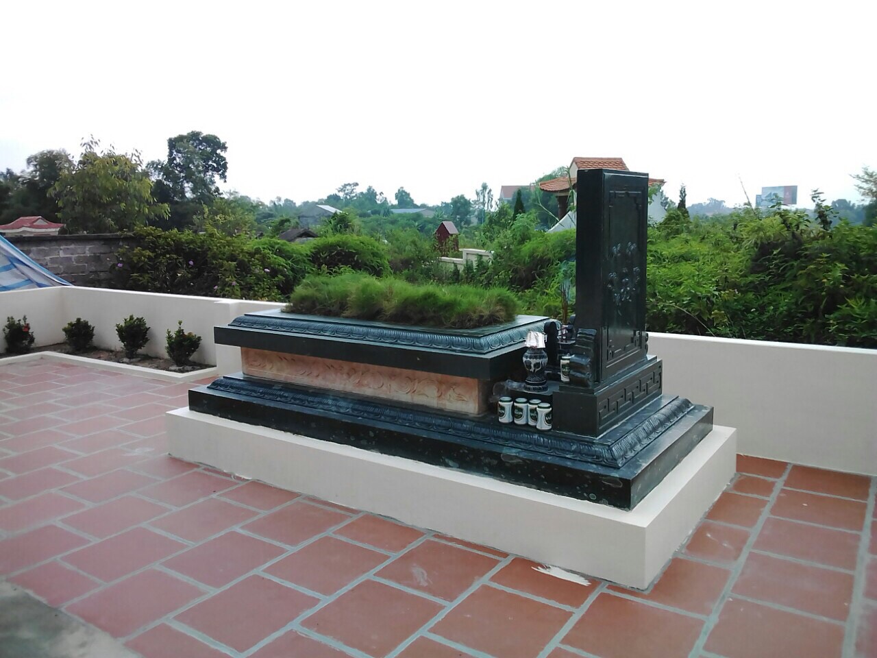 Mẫu mộ đá Granite Đức Chiến MGĐC006