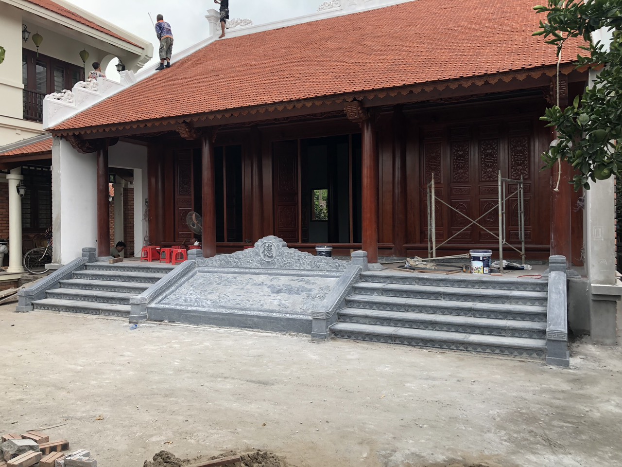 Mẫu nhà thờ họ Đức Chiến mẫu NTĐC008