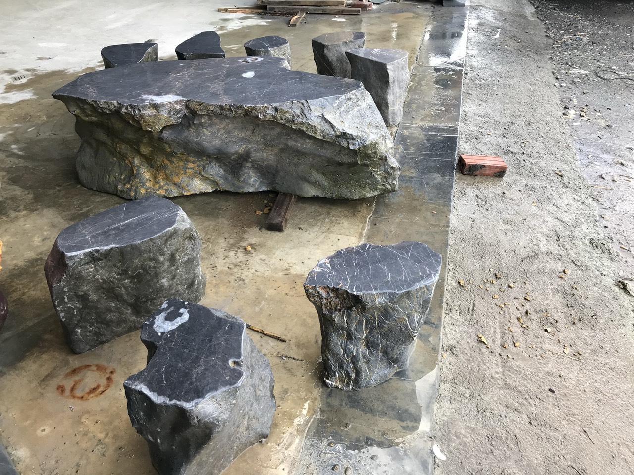 Bàn ghế đá đẹp mẫu BGDDC004 - Đá mỹ nghệ Đức Chiến